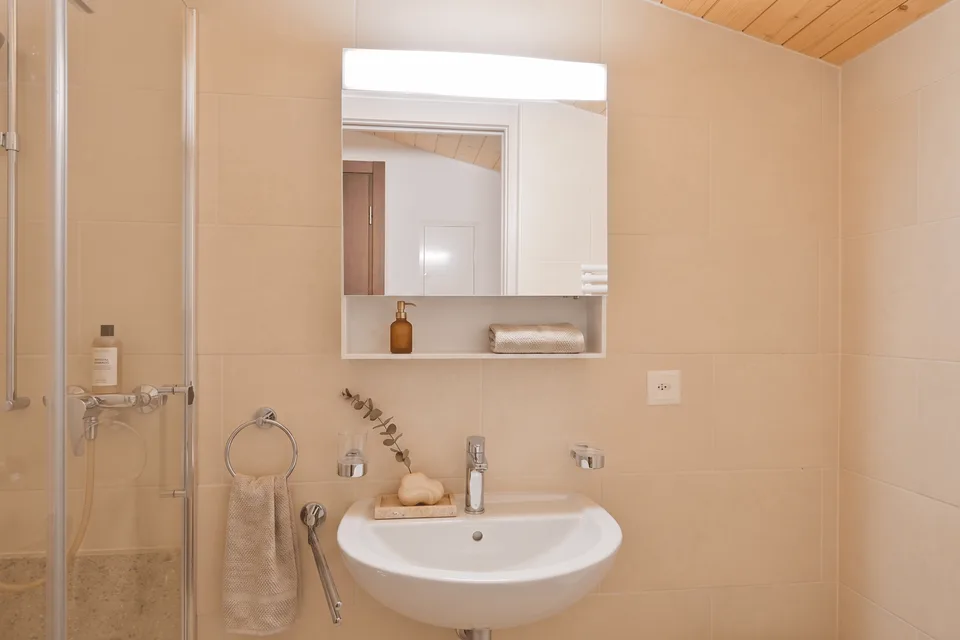 Canobbio Apartment 4.5 Zi. | Seeblick | Miete CHF 1850 | Nebenkosten 250 |