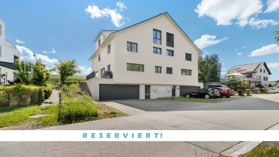 EXKLUSIVE DOPPELHAUSHÄLFTE MIT 151m2 GARTEN, ELTERNSUITE UND HOCHWERTIGEEM AUSBAU - BAUJAHR 2020