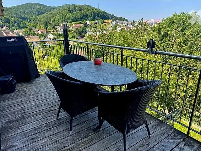 Traumhafte, sehr ruhige Lage mit Weitsicht