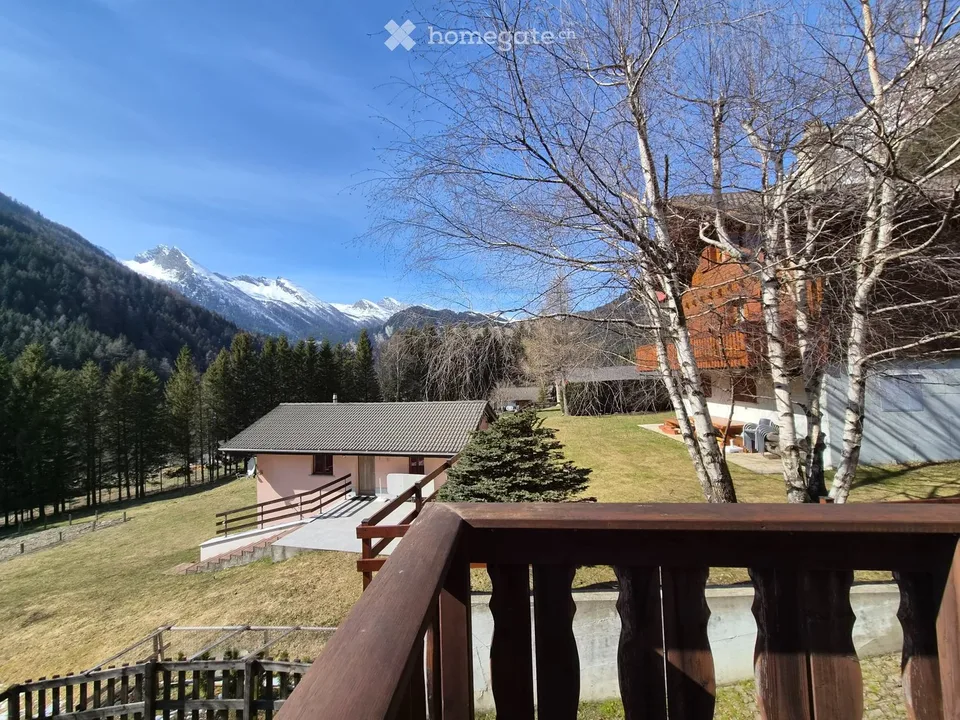 Schönes Doppelchalet mit Grundstück