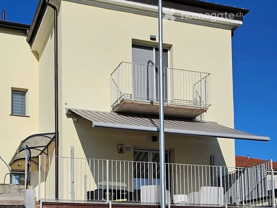 Appartamento 3 camere 91m2 Luino, Varese