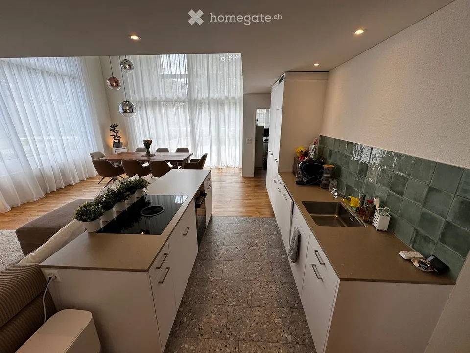 Befristet, möbliert: 4.5-Zimmer-Maisonette in Uster
