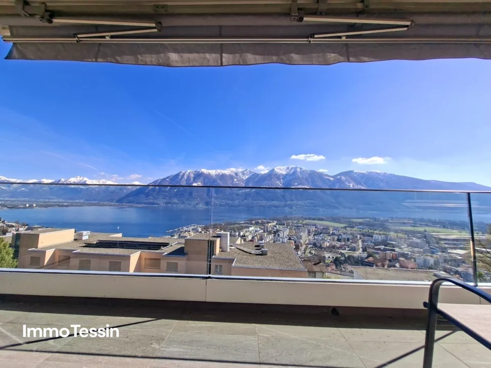 LOCARNO-MONTI: Grosse & moderne Wohnung mit fantastischer 180 Panorama Seesicht über den Lago Maggiore