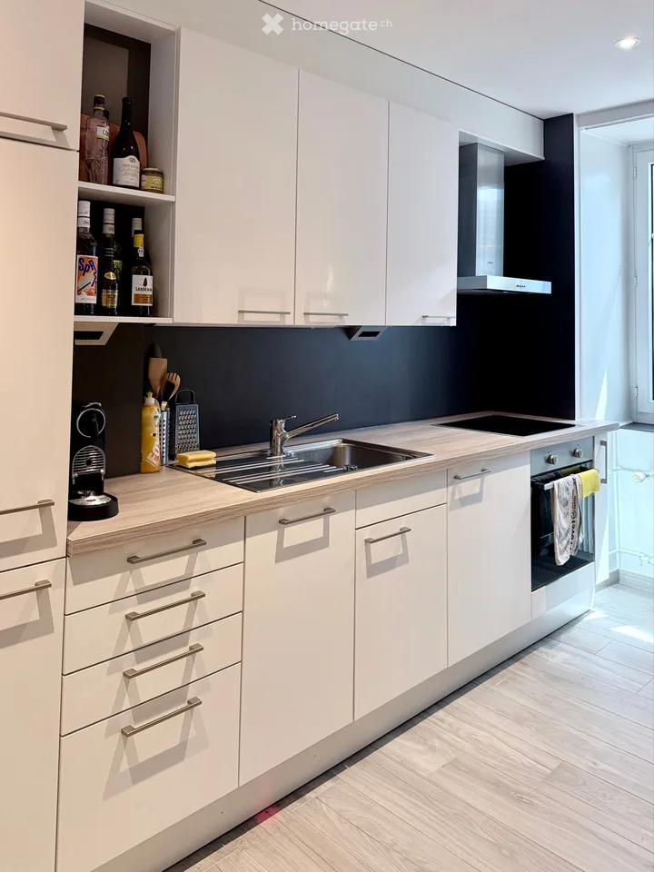 Zu übergeben: 2.5-Zimmer-Wohnung renoviert