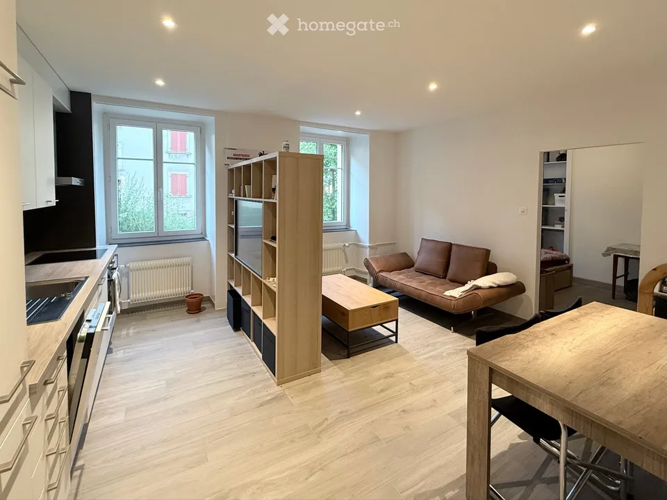 Zu übergeben: 2.5-Zimmer-Wohnung renoviert