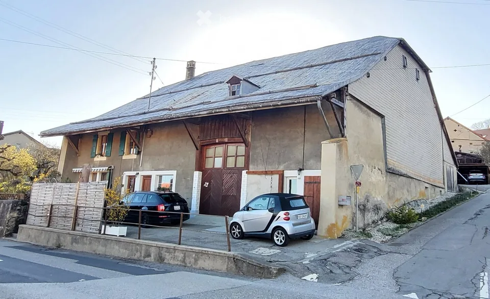 Maison de caractère à vendre  7 logements - 2 bureaux/comm