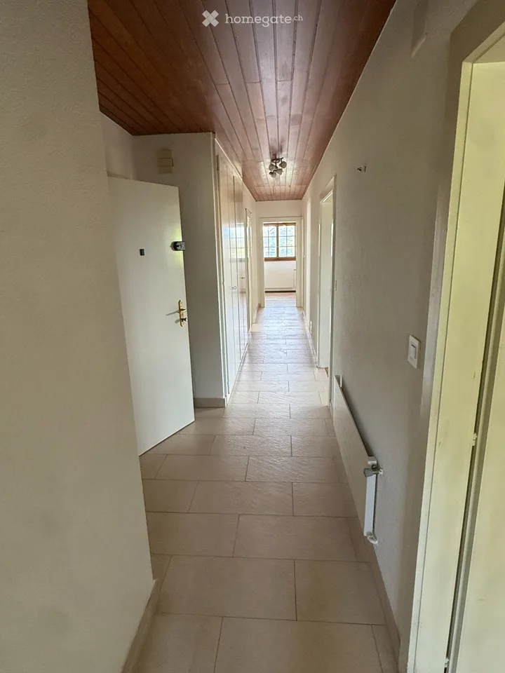 Appartamento con 4,5 locali + padiglione di giardino