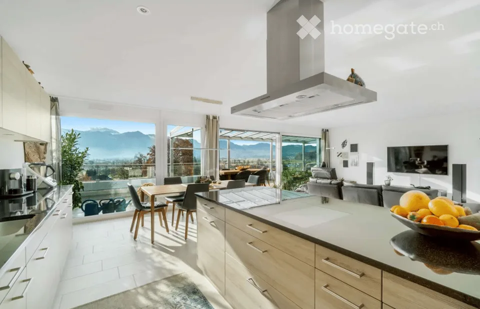 Appartamento esclusivo di 5,5 locali con terrazza e vista panoramica & Jacuzzi a Uznach