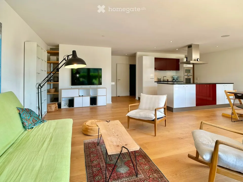 Einziehen und wohlfühlen: 170 m² Gartenwohnung in Stallikon