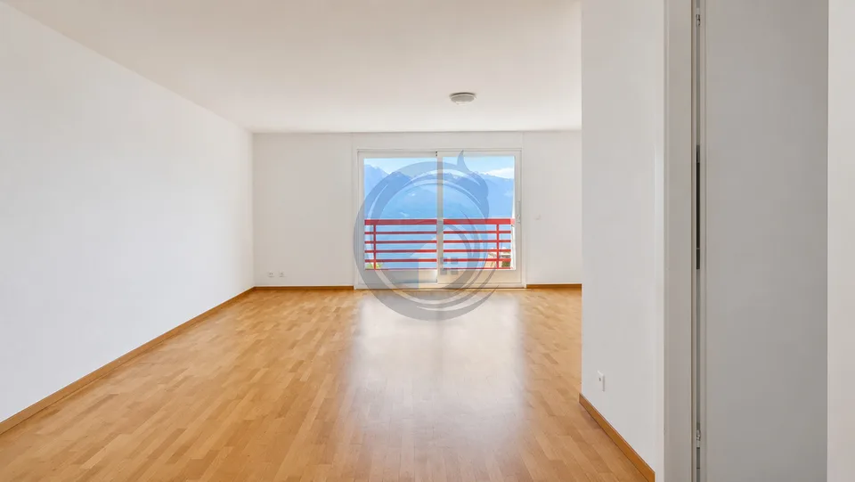 SPLENDIDO APPARTAMENTO DI 3.5 LOCALI CON VISTA SUL LAGO