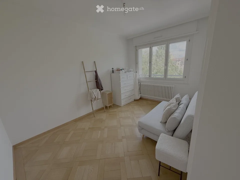 Appartement de 4 pièces de 80 m2 PLACE FAVRE