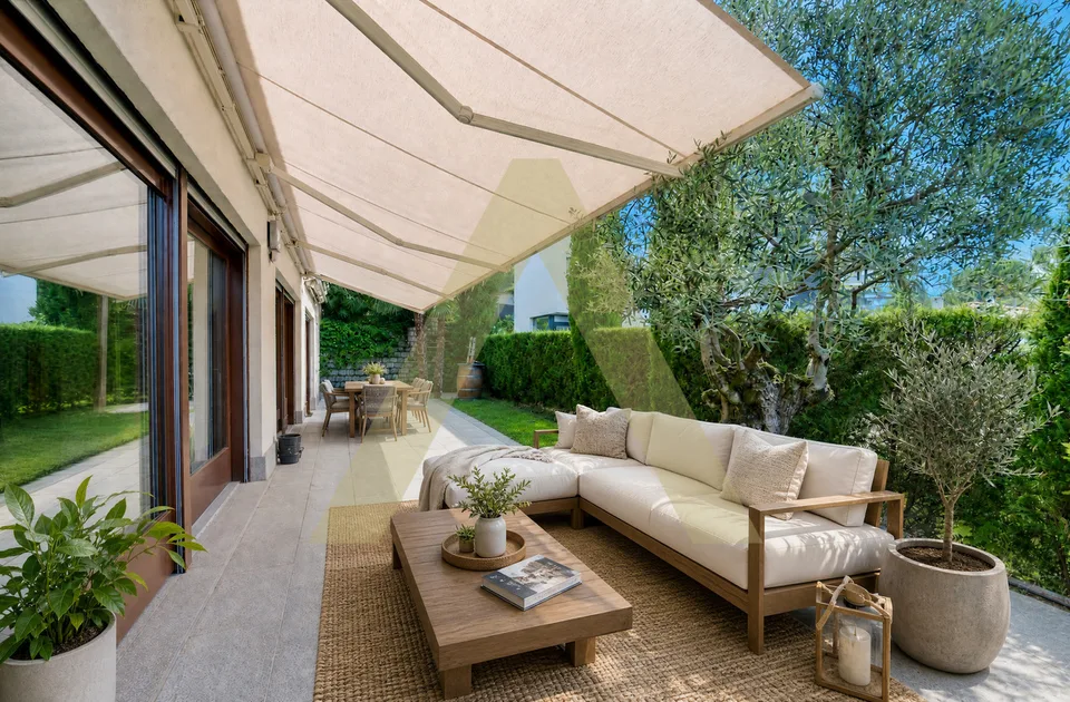 Appartement 5.5 pièces en rez-jardin dans une villa de maître