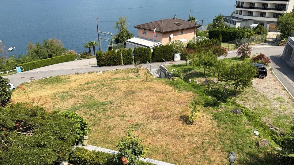 TERRENO UNICO CON VISTA MOZZAFIATO A 180° SUL LAGO MAGGIORE