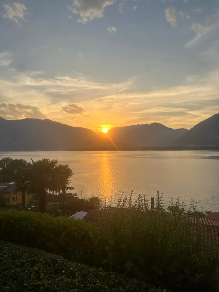 TERRENO UNICO CON VISTA MOZZAFIATO A 180° SUL LAGO MAGGIORE