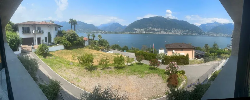 TERRENO UNICO CON VISTA MOZZAFIATO A 180° SUL LAGO MAGGIORE