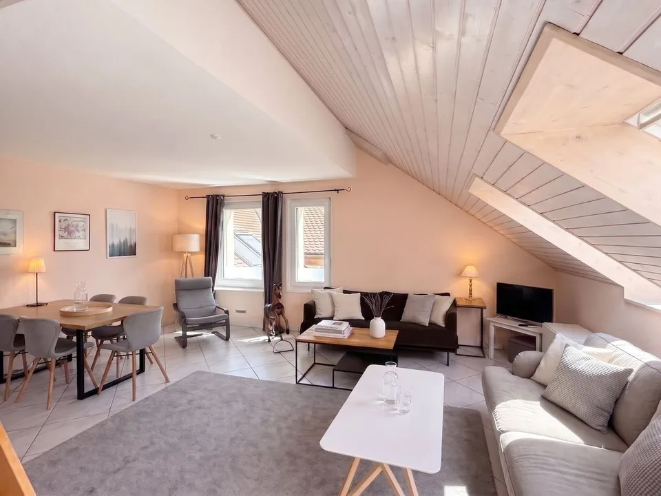 Elegante Familien-Duplexwohnung in einer privilegierten Wohngegend in Founex
