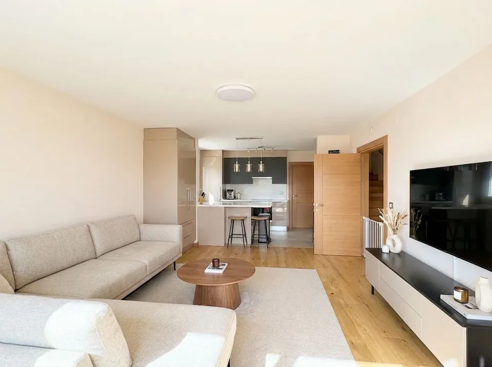 Appartement triplex avec studio indépendant - à 6 minutes de Morges.