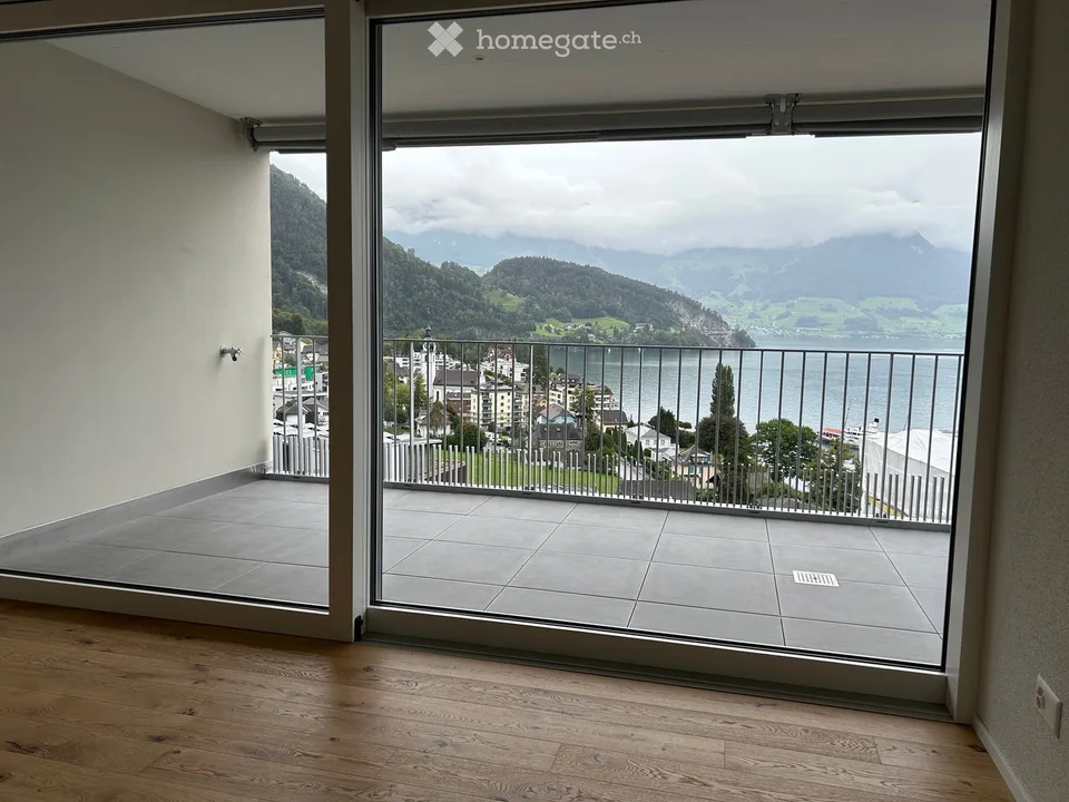 Appartamento di 2.5 locali con vista mozzafiato sul lago di Lucerna