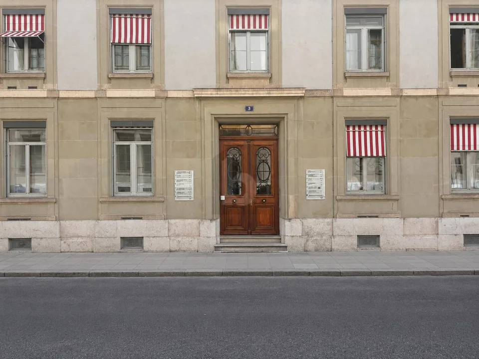 MAGNIFIQUES BUREAUX DE 160 M² ENV. A GENEVE (1205)