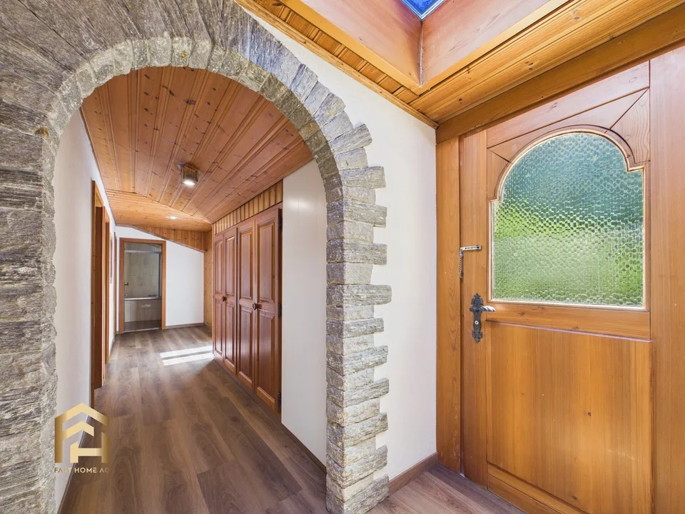 Immeuble traditionnel avec potentiel de développement à Gondo – photo 7 sur 13