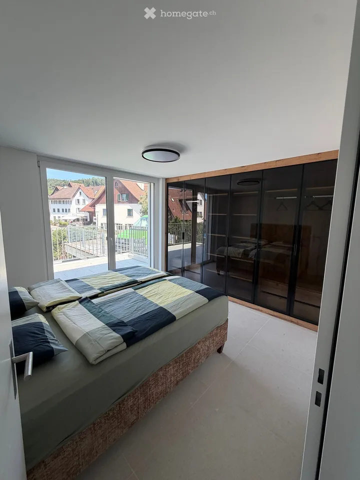 Möblierte Neubau Attikawohnung Erstbezug