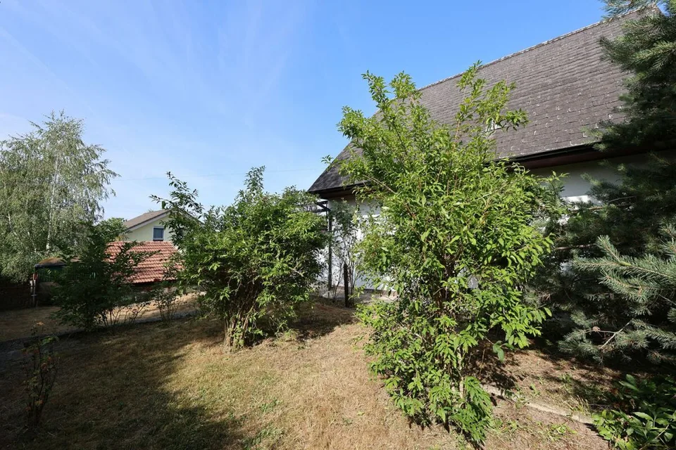 Vier-Zimmer-Haus mit 900 m2 Grundstück - Ideal für ein Paar