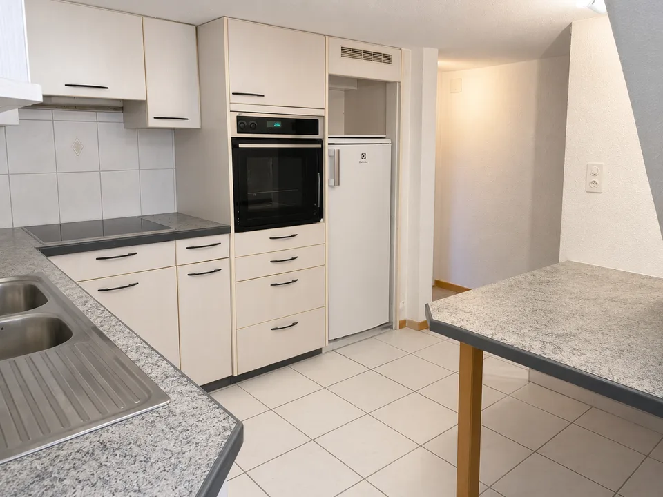 Cozy 3-room old building apartment on Oberstrasse in St. Gallen