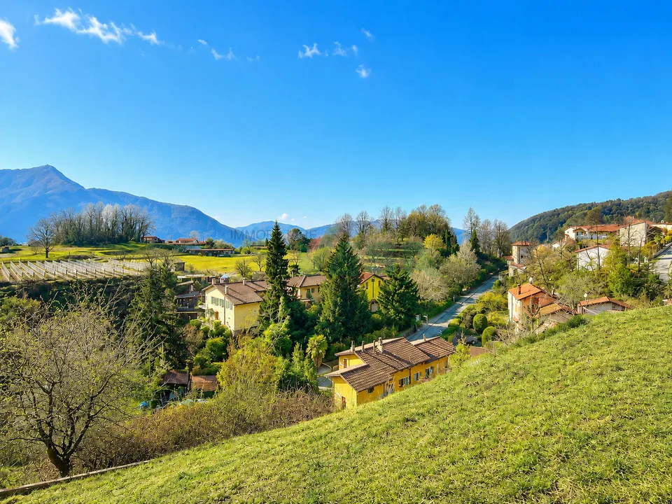 Bel terreno con vista panoramica