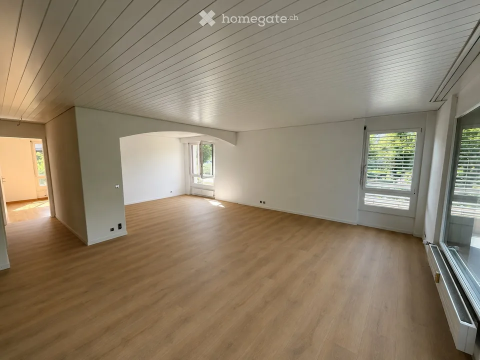 Appartement lumineux 4.5 pièces avec balcon et garage à Belp