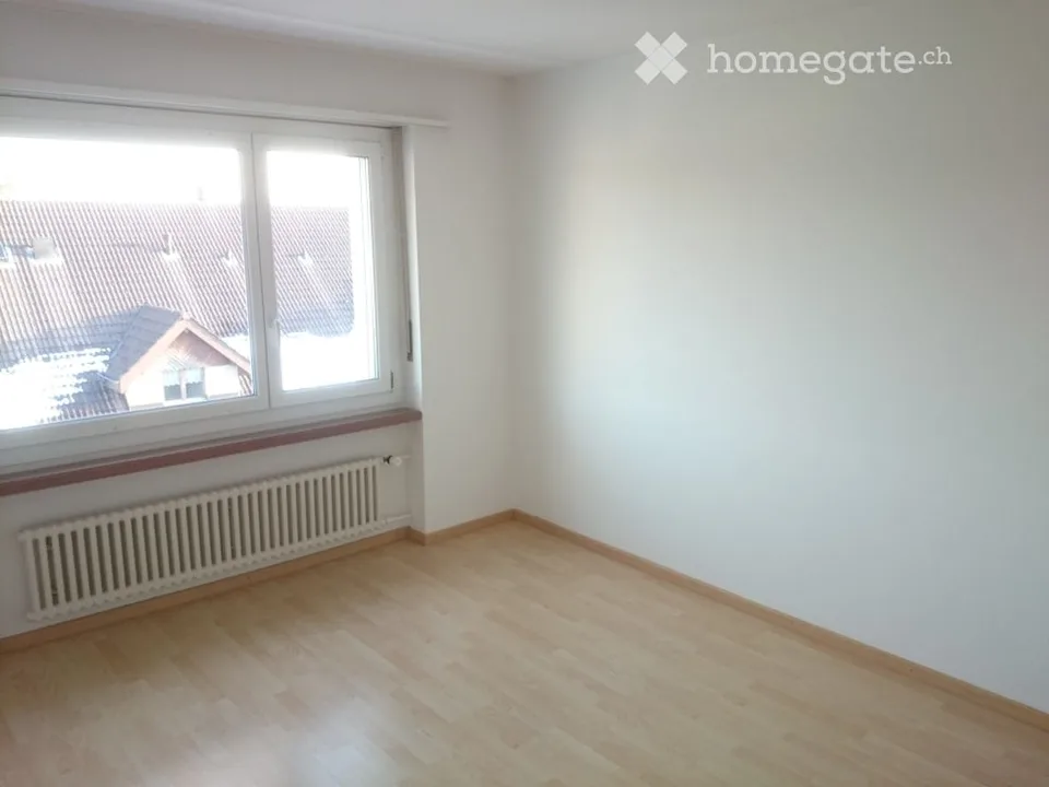 Appartement charmant 2 pièces avec balcon à Lostorf – disponible immédiatement !