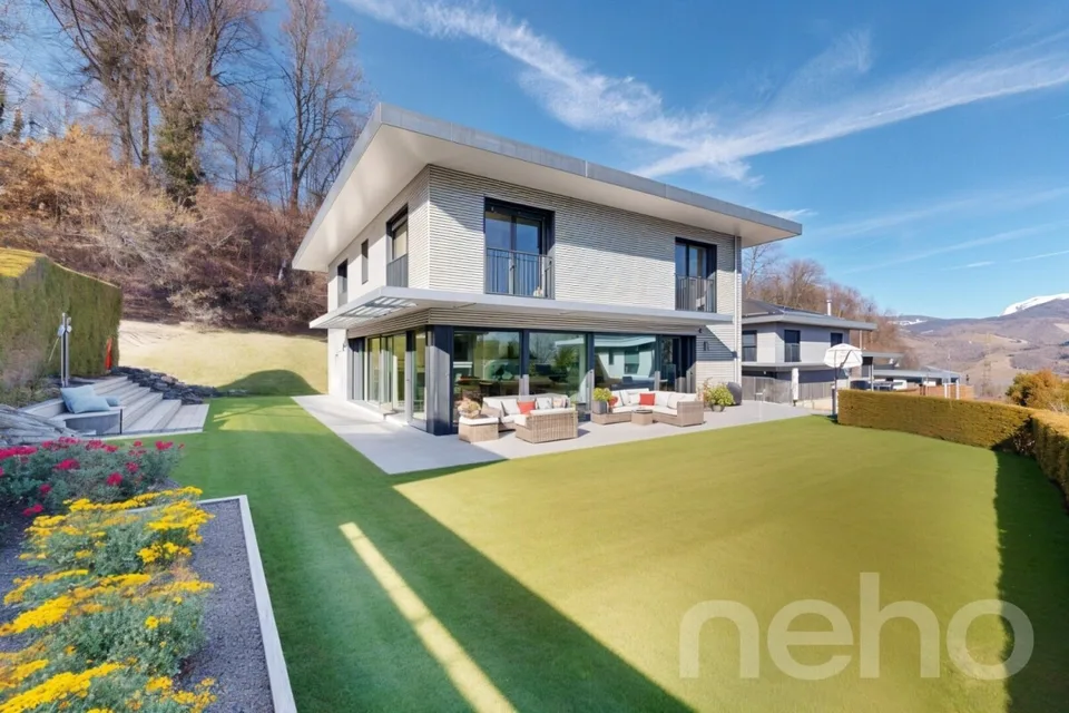 Spacieuse maison familiale avec terrasses, jardin et volumes généreux