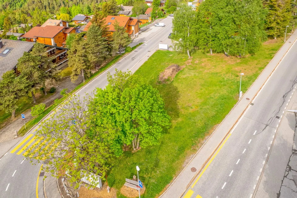 Terrain au centre d'Ovronnaz avec un bon potentiel de développement