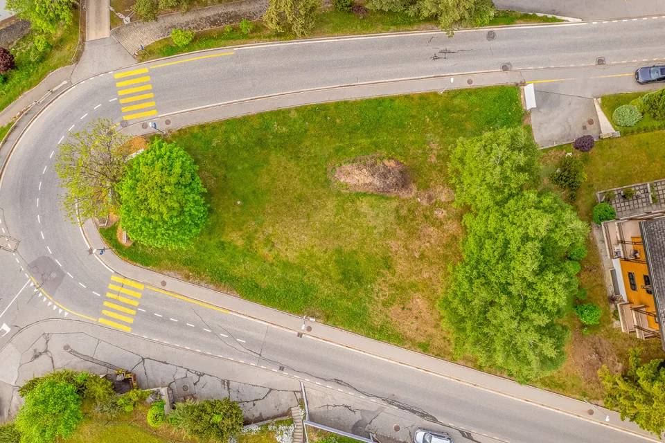 Terrain au centre d'Ovronnaz avec un bon potentiel de développement