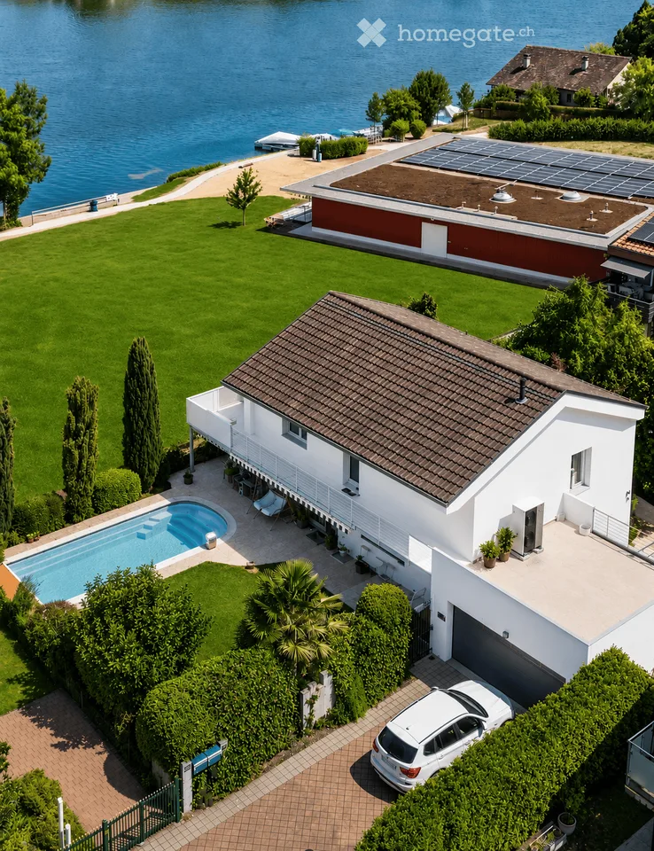 Exklusive Rheinvilla mit Pool und unverbaubarem Panoramablick