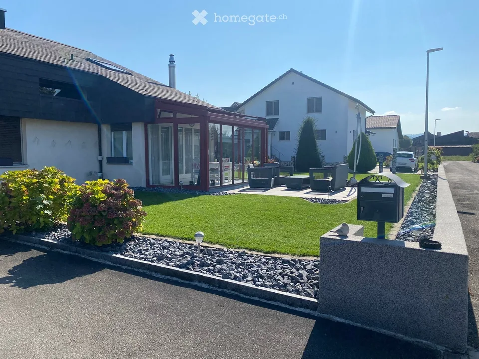 Charmantes 5-Zimmer-Einfamilienhaus an ruhiger Lage in Kleindöttingen