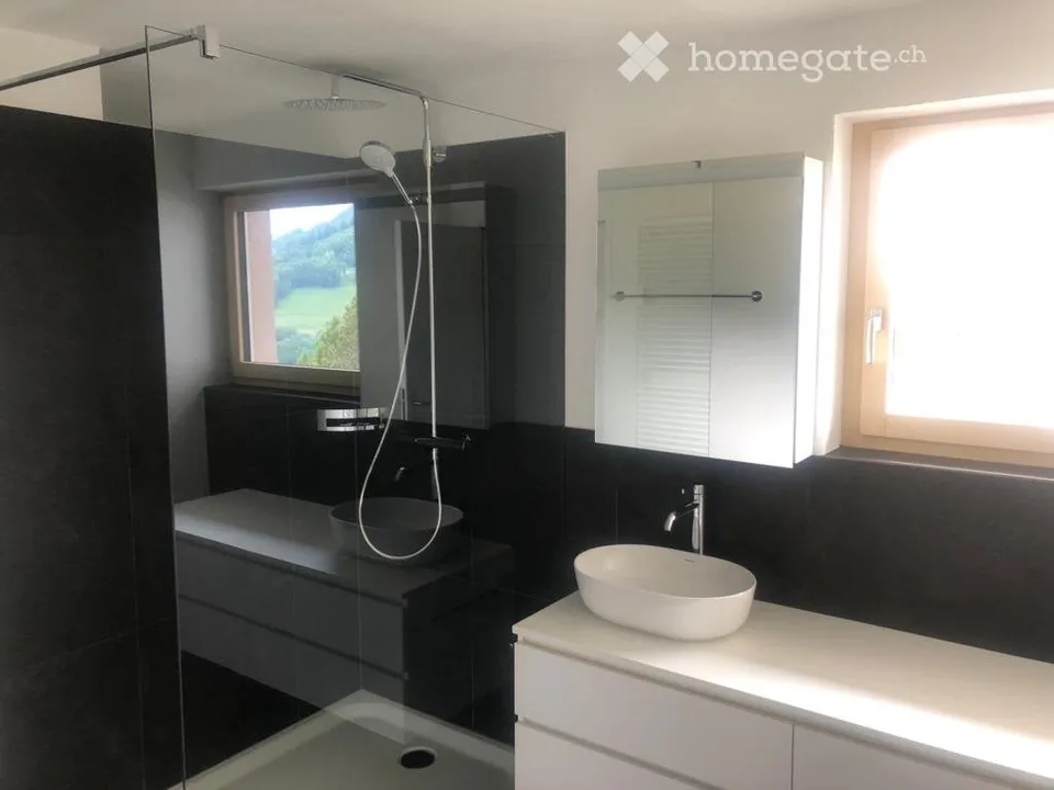 Appartement 4 pièces magnifique avec vue de rêve à Seewis-Dorf