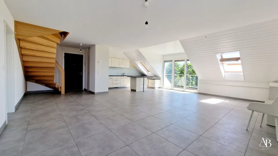 Abby Bryand immobiliare presenta in esclusiva: Duplex Blue Lake /Arzier