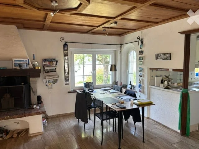 Inquilino* per affascinante casa di 4.5 locali con vista lago a Horgen (attaccato unilateralmente)