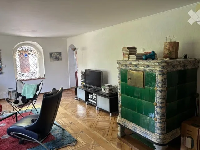 Inquilino* per affascinante casa di 4.5 locali con vista lago a Horgen (attaccato unilateralmente)