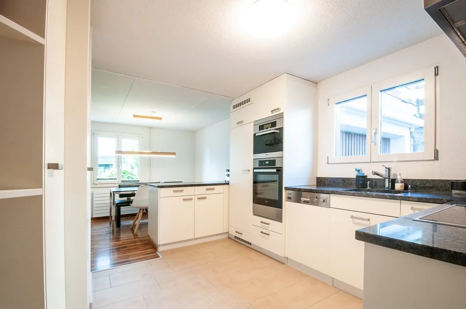 Casa unifamiliare con vista panoramica e potenziale in posizione ideale