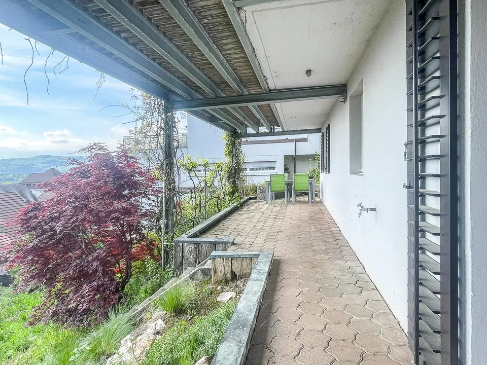 Casa unifamiliare con vista panoramica e potenziale in posizione ideale