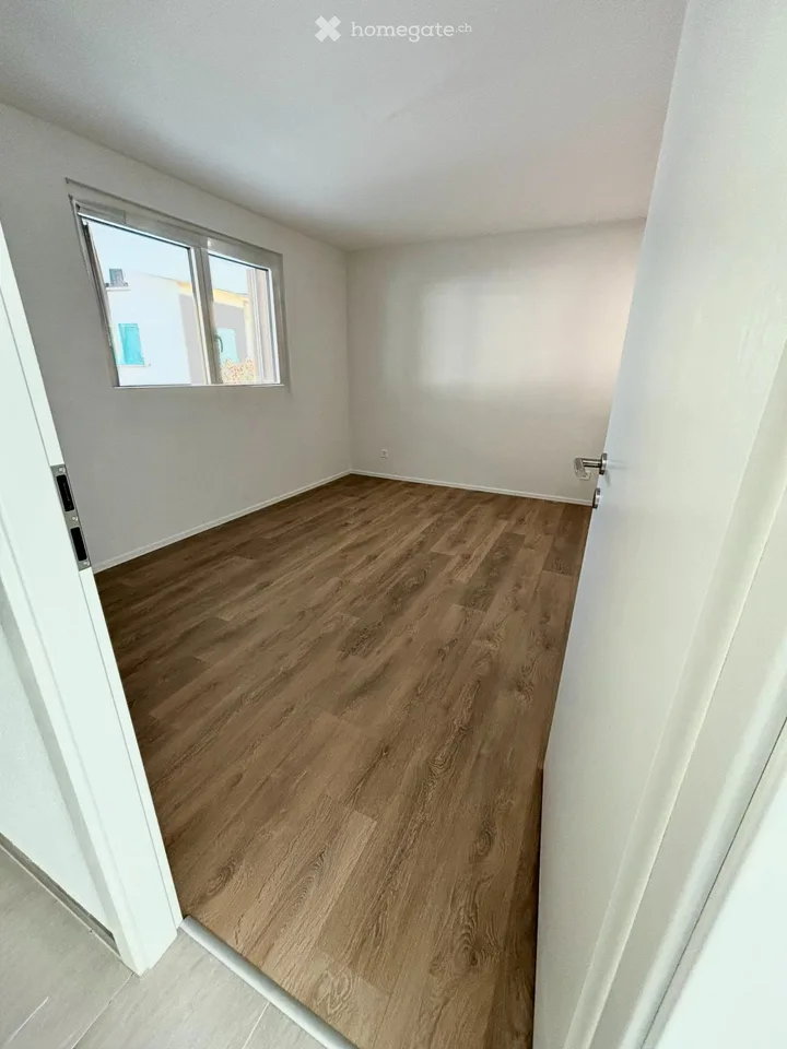 Helles 2.5-Zimmer-Wohnung mit Schlossblick