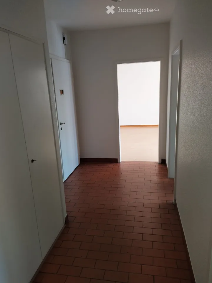 Charmante 2-Zimmer-Wohnung mit Balkon und schöner Aussicht zum Gurten in Bern