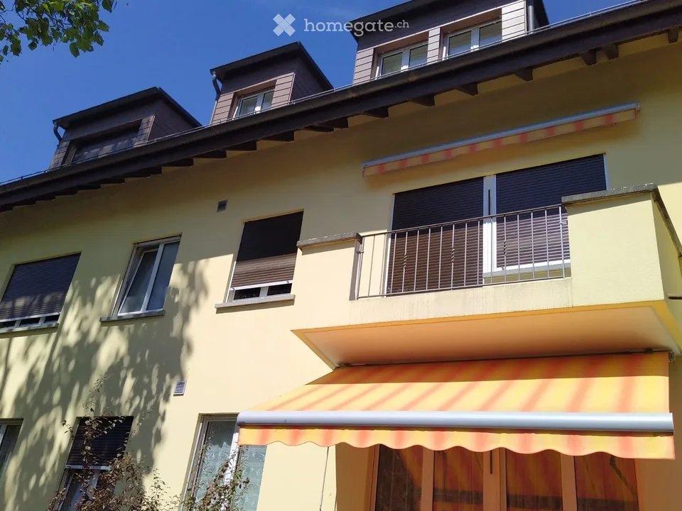 Charmante 2-Zimmer-Wohnung mit Balkon und schöner Aussicht zum Gurten in Bern