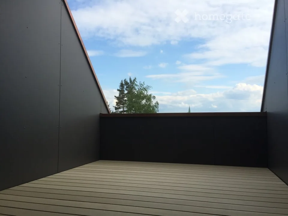 Exklusive, sonnige Maisonette-Dachwohnung - mit Fernsicht und Kühlung!