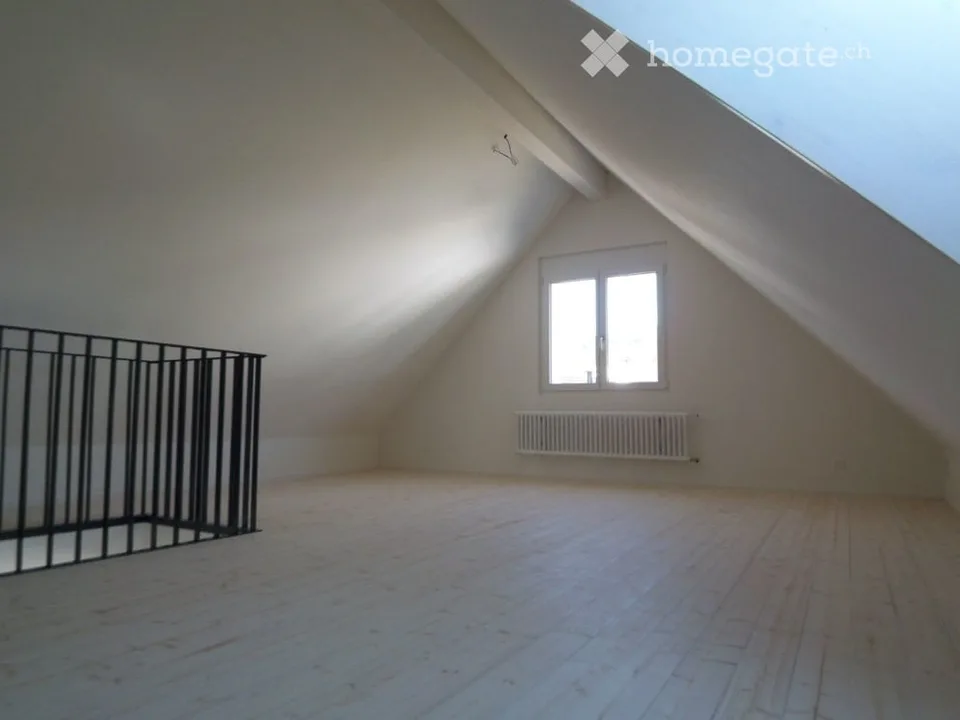 Exklusive, sonnige Maisonette-Dachwohnung - mit Fernsicht und Kühlung!