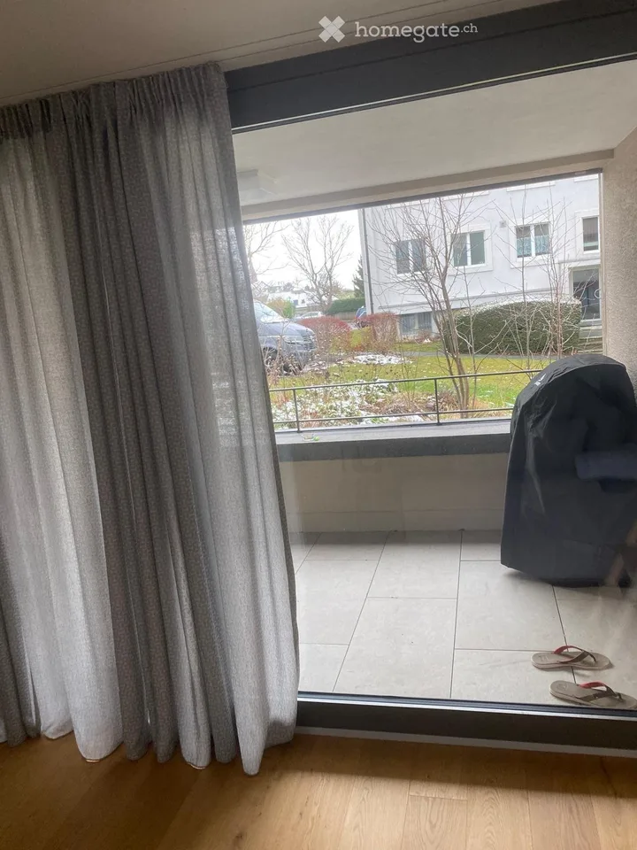 Moderne 2.5-Zimmer-Wohnung im Erdgeschoss in Zürich-Witikon