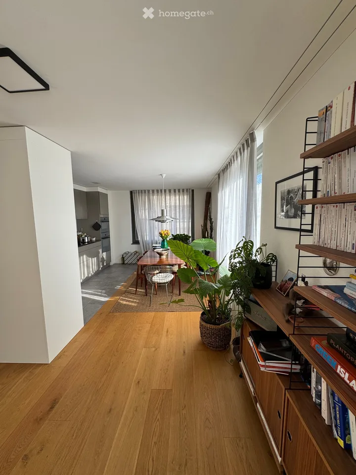 Moderne 2.5-Zimmer-Wohnung im Erdgeschoss in Zürich-Witikon