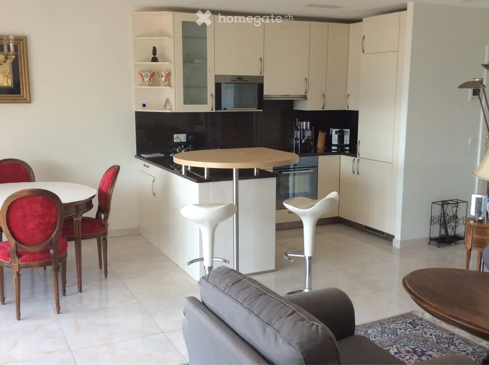 Apartment 2.5 rooms including charges