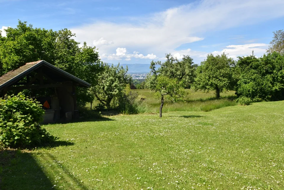 Una casa da ristrutturare con una 2ª parcelle costruibile